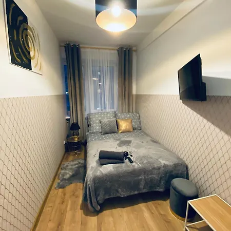 Hostel Clicktheflat Wola