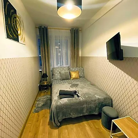 Clicktheflat Wola Warsaw