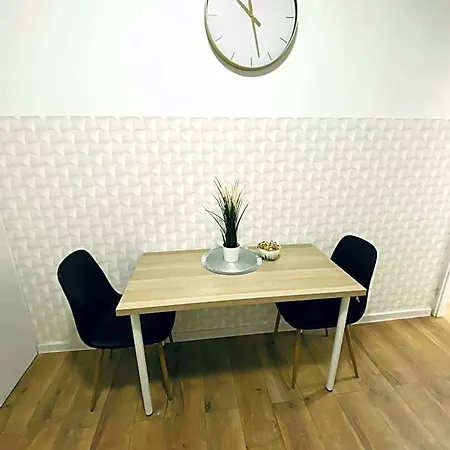 Hostel Clicktheflat Wola *