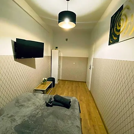 Clicktheflat Wola *