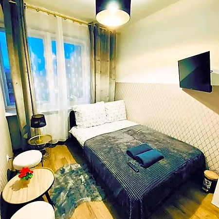 Clicktheflat Wola Warsaw